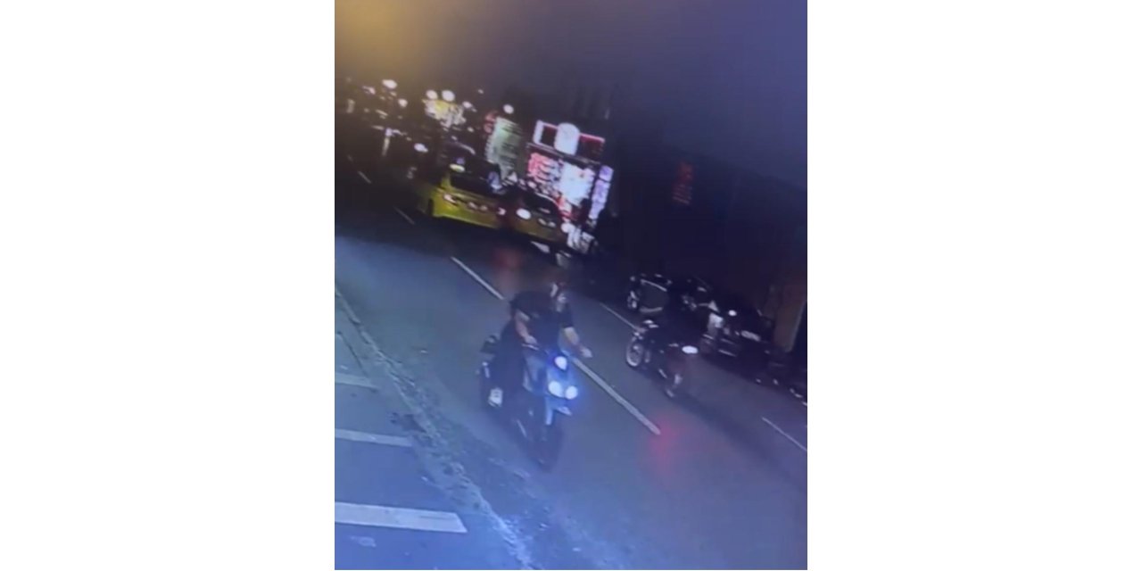 İstanbul - Beşiktaş’ta 'Midyeci Ahmet'e pompalı tüfekle saldırı kamerada: 4 yaralı, 7 gözaltı