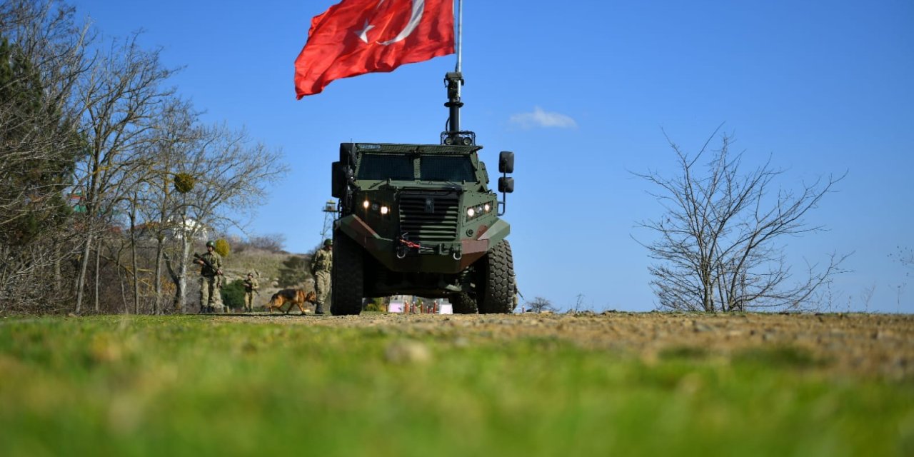 Yunanistan Sınırında 13'ü Fetö Üyesi 18 Kişi Yakalandı