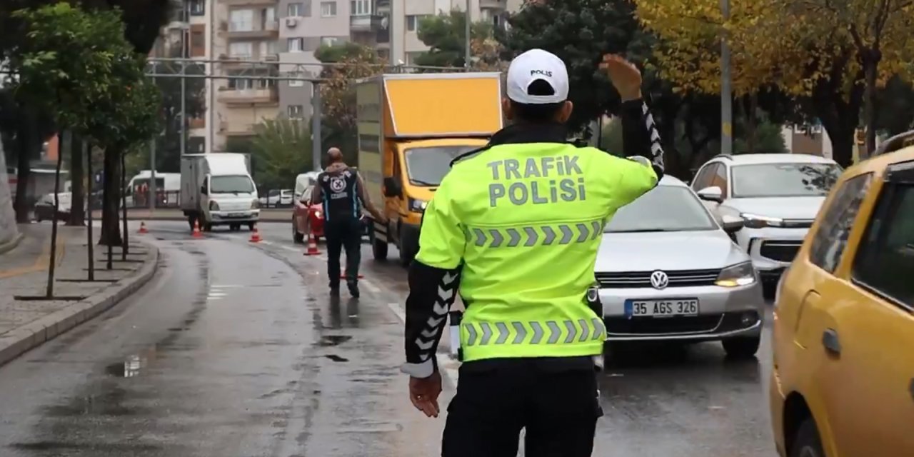 2 milyon 942 bin 329 araçta denetim; 462 bin 324 sürücüye ceza