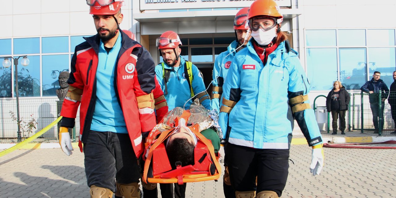 Trakya Üniversitesi'nde Deprem Tatbikatı