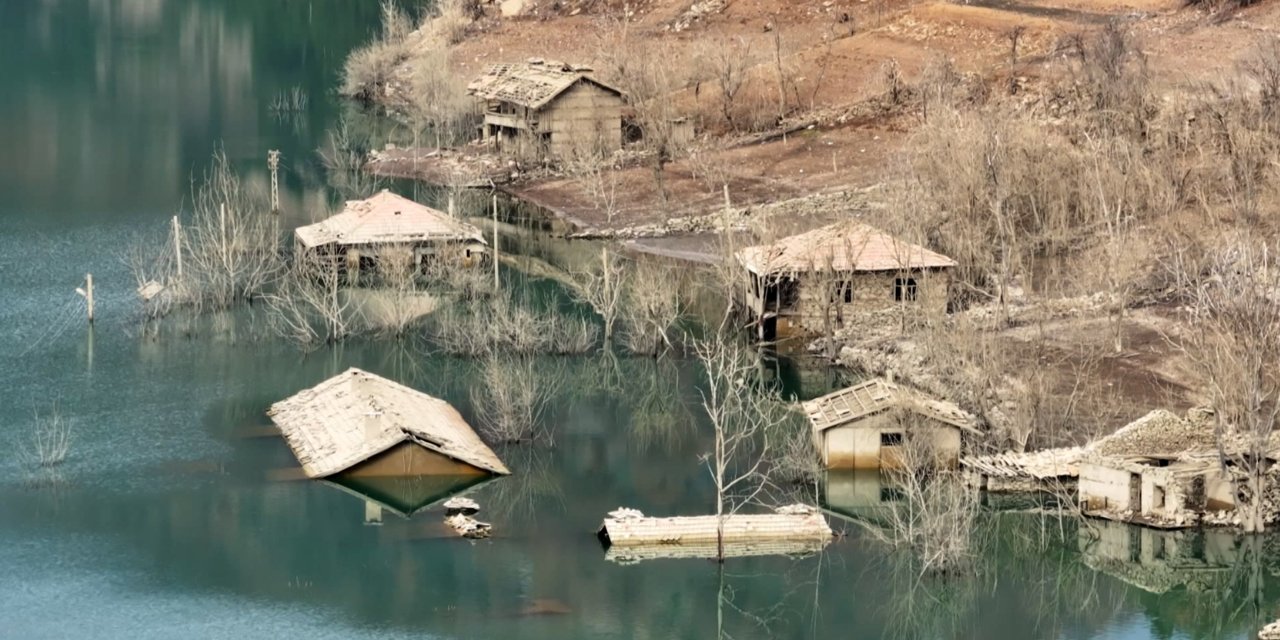Isparta'daki 'Batık Köy' Darıbükü