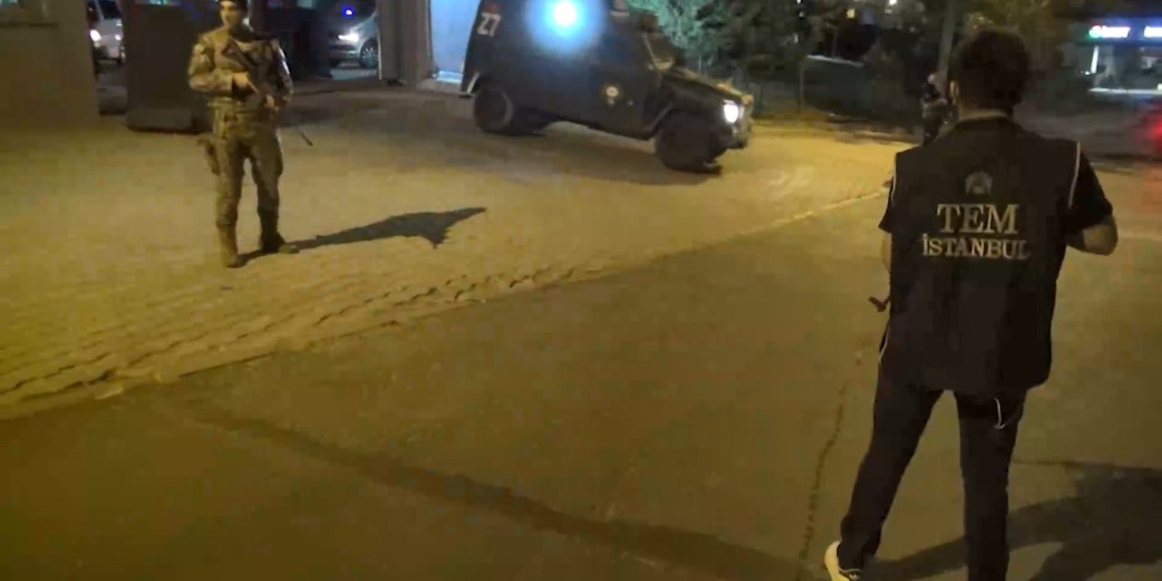 Başakşehir'de Terör Örgütü Lehine Slogan Atan Gruba Operasyon