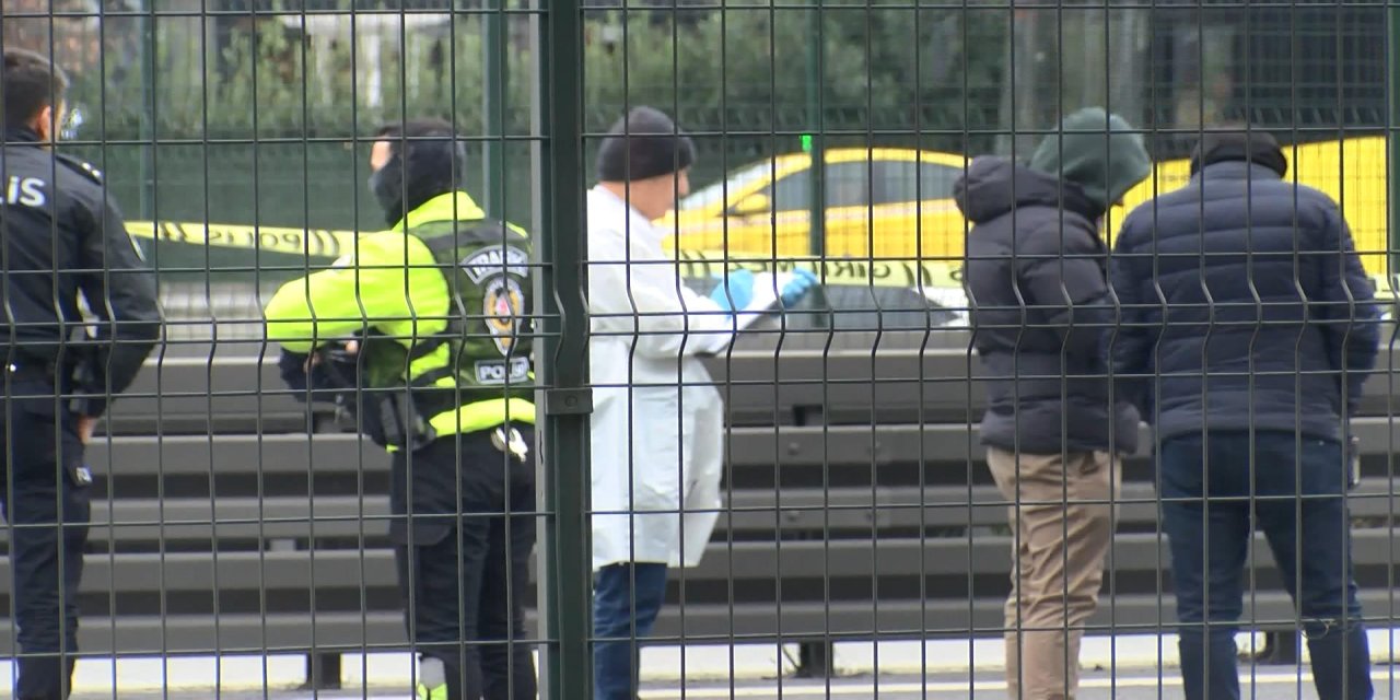 Bahçelievler'de polise bıçak çekti; bacağından vuruldu