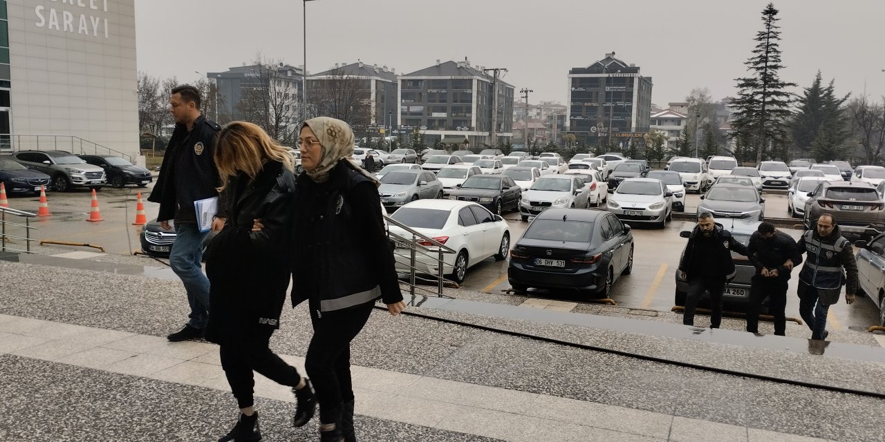 DEAŞ yalanıyla 500 bin TL dolandırdılar