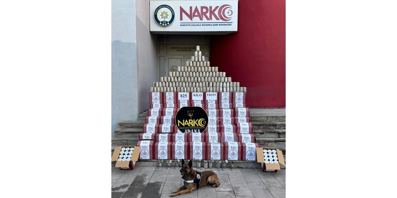 825 kilo eroini, eğitimli köpek koku almasın diye öğütülmüş kahvelerin altına gizlemişler