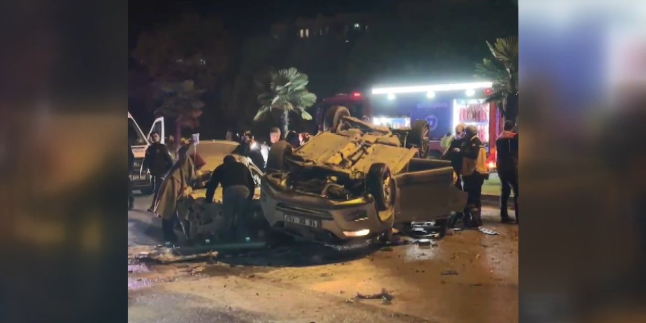 Bursa'da 17 yaşındaki sürücünün kullandığı otomobil, 2 otomobile çarptı: 1 ölü, 3 yaralı