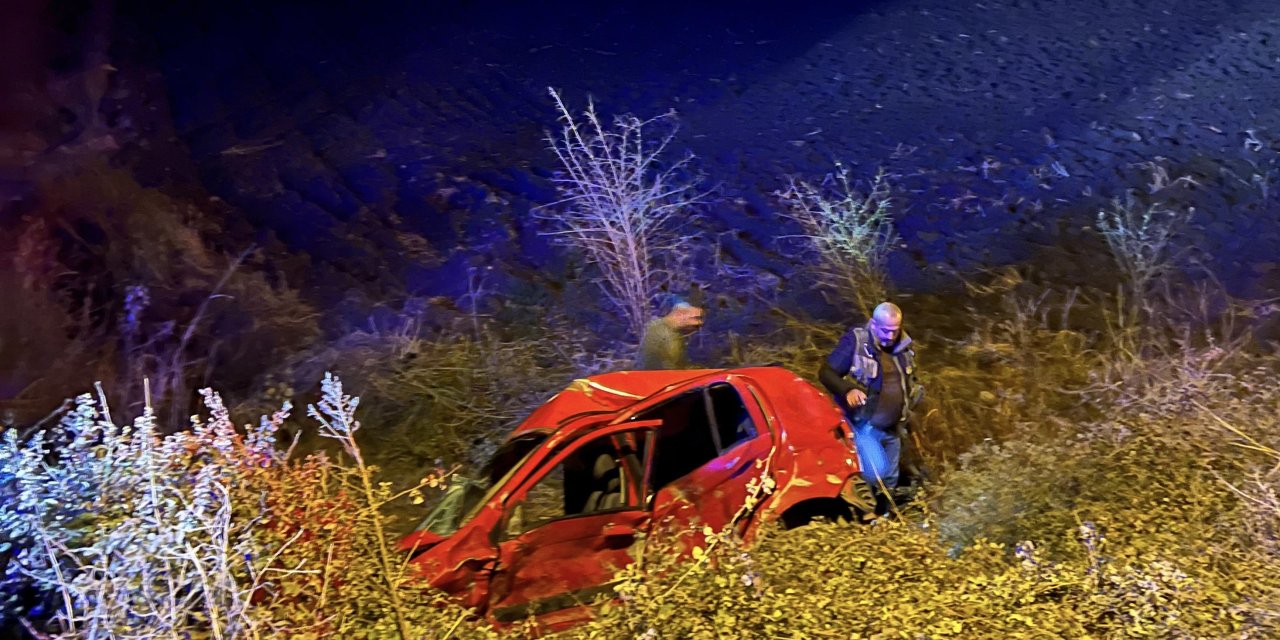 Osmaniye'de 2 otomobil çarpıştı: 1 ölü, 2 yaralı