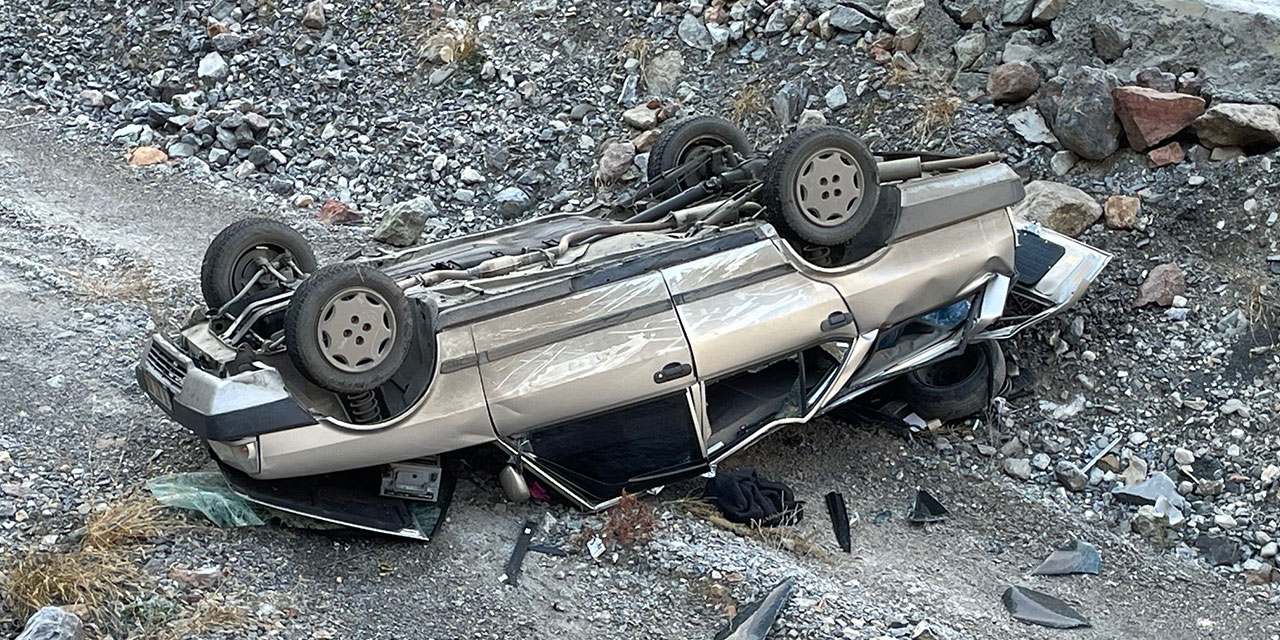 Dere yatağına düşen otomobilden yara almadan çıktı