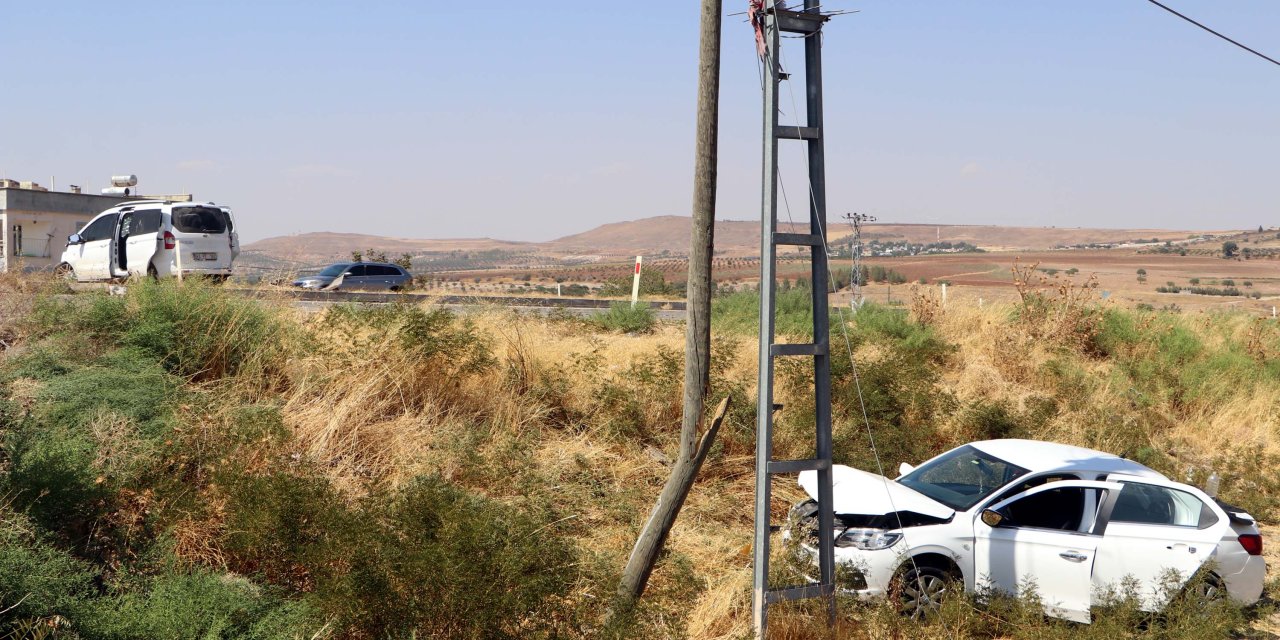 Gaziantep'te Otomobille Hafif Ticari Araç Çarpıştı: 7 Yaralı