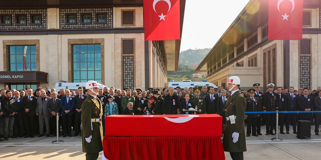 Şehit Teğmen Kalyoncu'nun cenazesi, Rize'ye getirildi