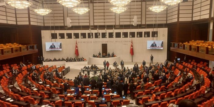 Bakan Güler: Sahadaki tüm taraflar nihai çözümün Türkiye'nin rızasından geçtiğini idrak etmiştir