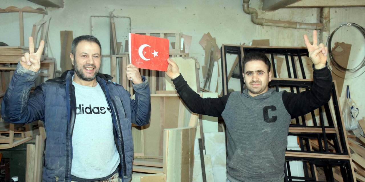 Marangoz Olan Ortaklar, Suriye'ye Dönmek İçin Gün Sayıyor