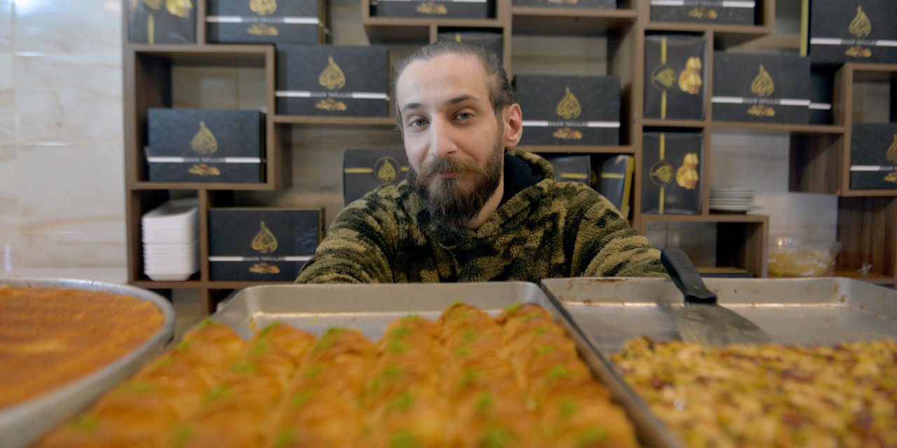 Türkiye'de Usta Oldu; Suriye'de Tatlıcı Dükkanı Açacak
