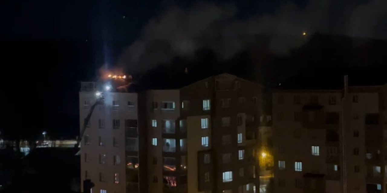 Sivas'ta 9 katlı apartmandaki yangın söndürüldü