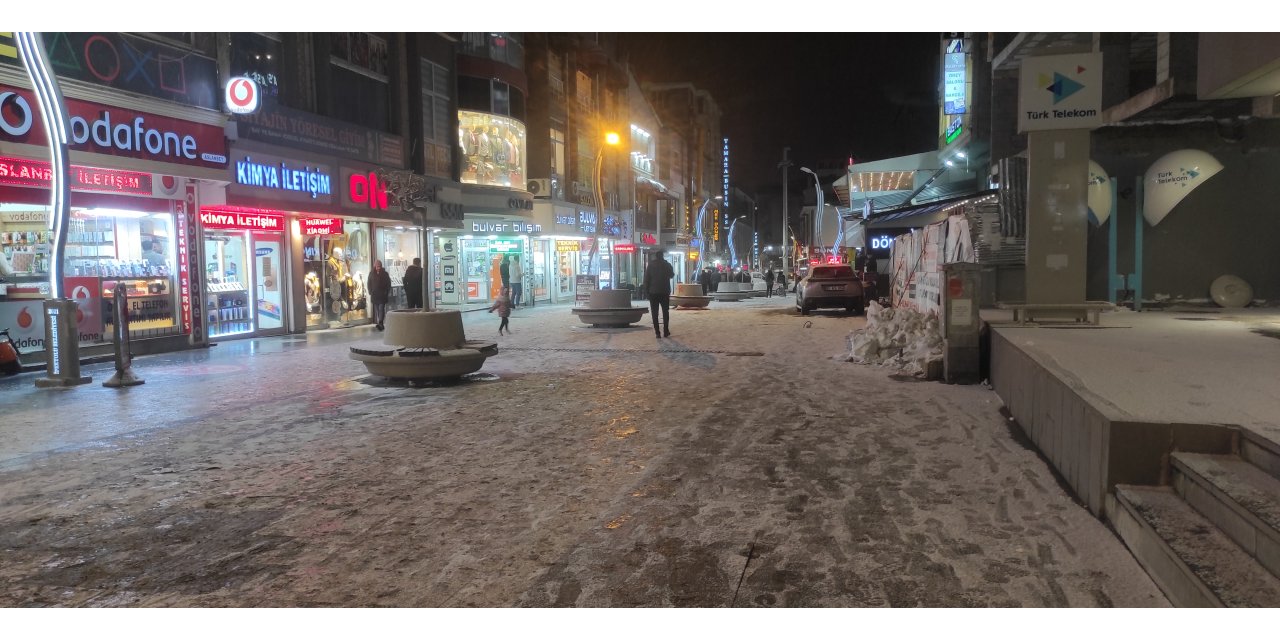 Van'da 21 Yerleşim Yeri Ulaşıma Kapandı