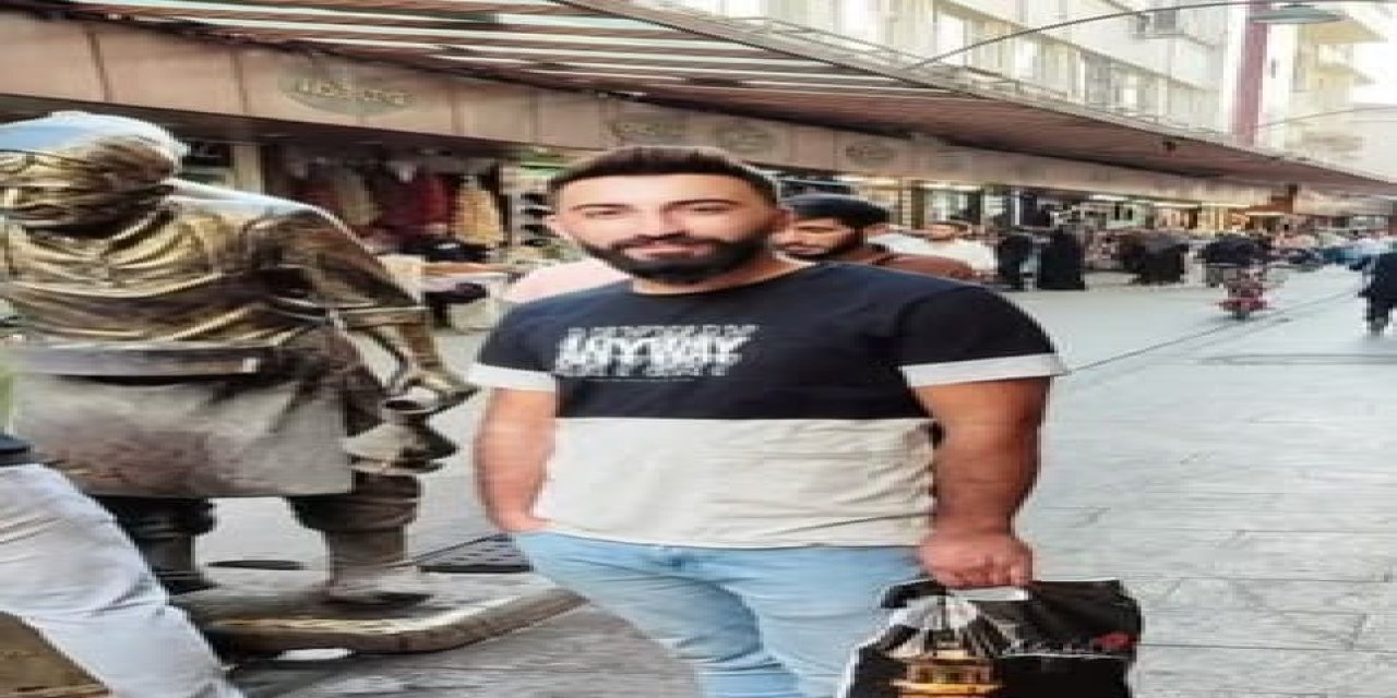 Öğrenci servis minibüsü ile çarpışan motosikletin sürücüsü öldü