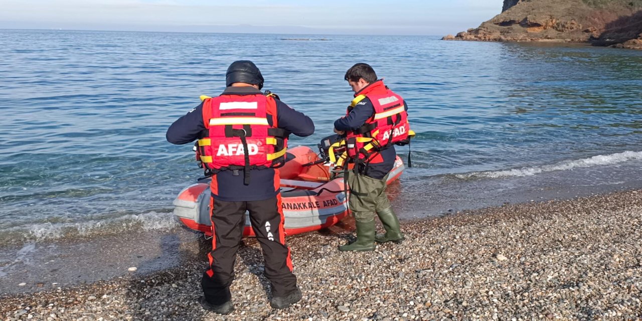 İstanbul'da denizde kaybolan 2 kardeşi, Çanakkale Boğazı'nda arama çalışmalarında 4'üncü gün