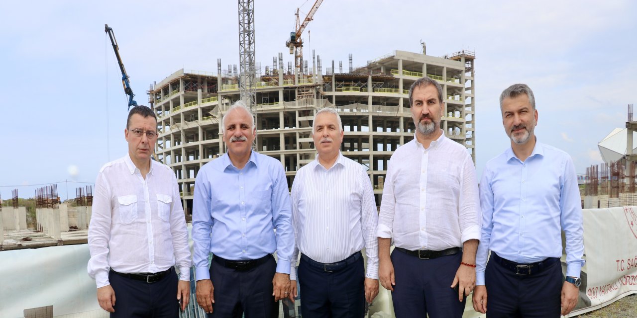 Trabzon Şehir Hastanesi inşaatının 2025'te tamamlanması planlanıyor