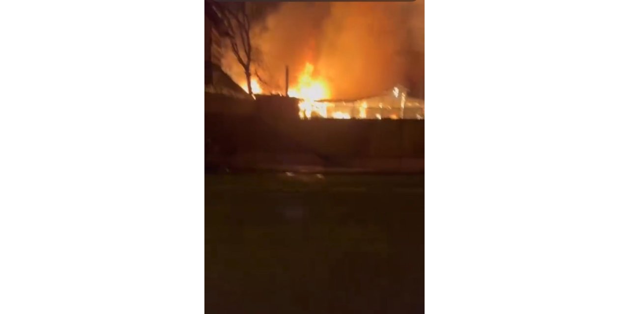 Restoranın çiftliğinde çıkan yangın söndürüldü