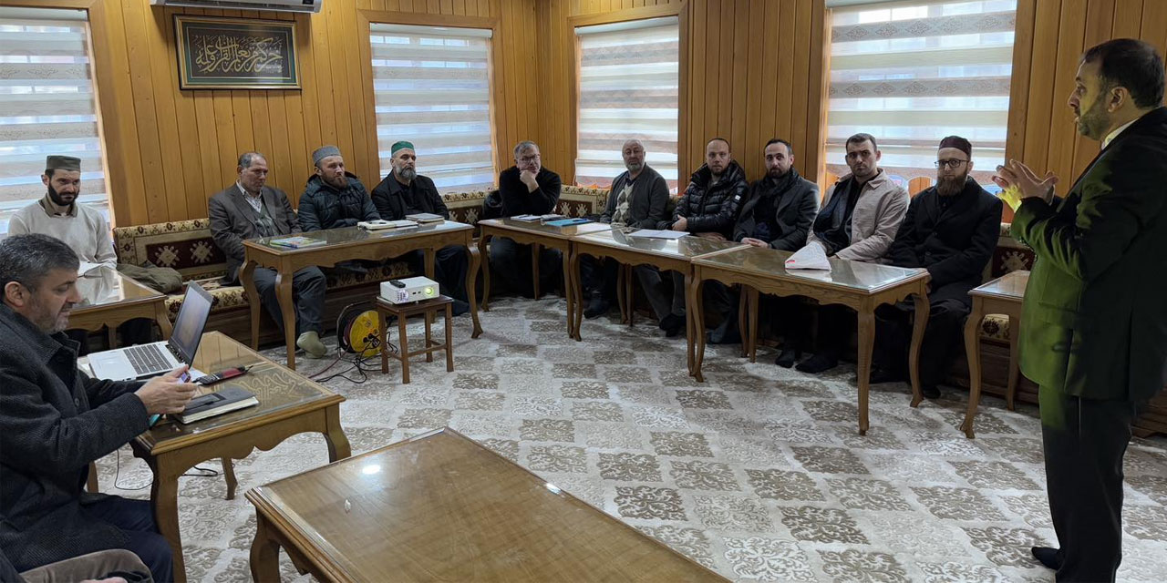 Rize'de din görevlilerine yönelik "Vaaz Becerilerini Geliştirme Kursu" başladı