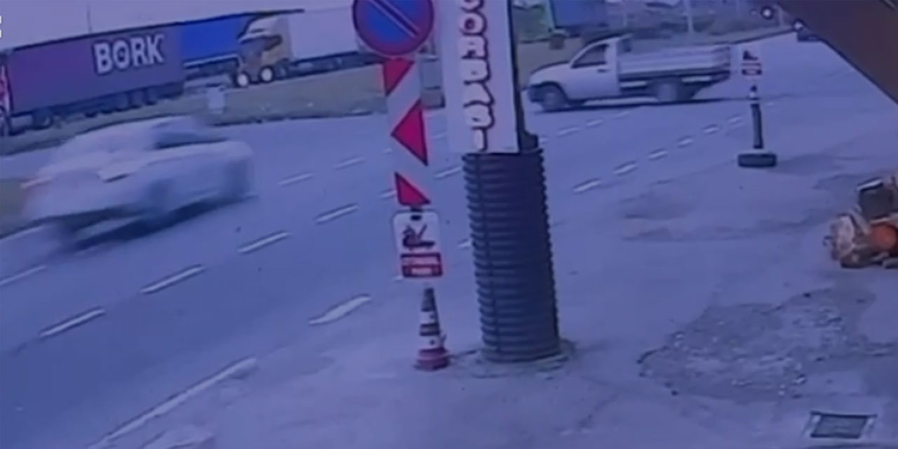 Rize’de otomobil kamyonetle çarpıştı 3 yaralı