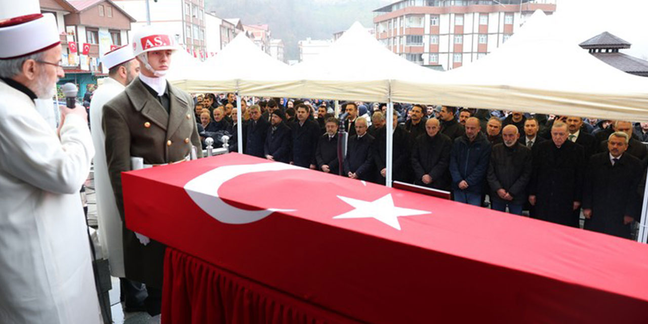 Cumhurbaşkanı Erdoğan, Rize'de Kıbrıs gazisi Muhammet Karslı’nın cenaze törenine katıldı