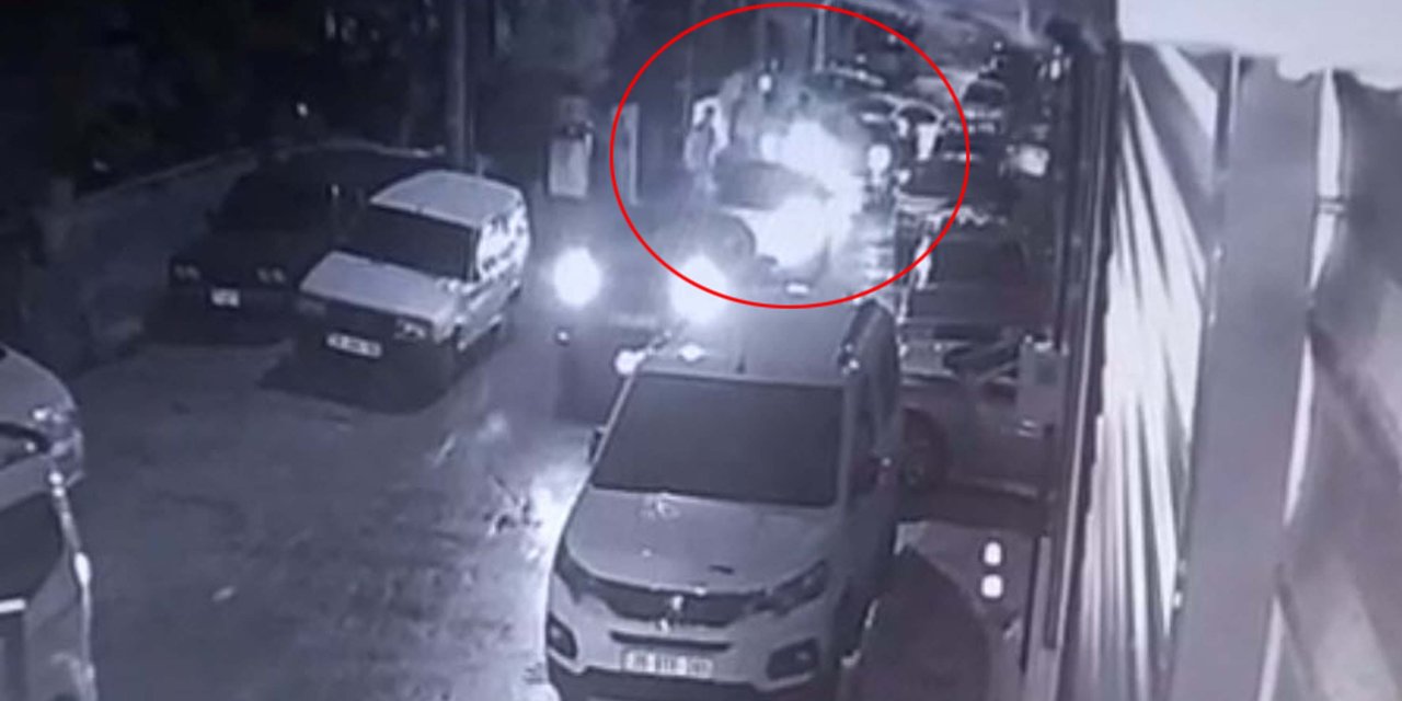 Trafikte bıçaklı yol verme kavgası kamerada: 1 yaralı