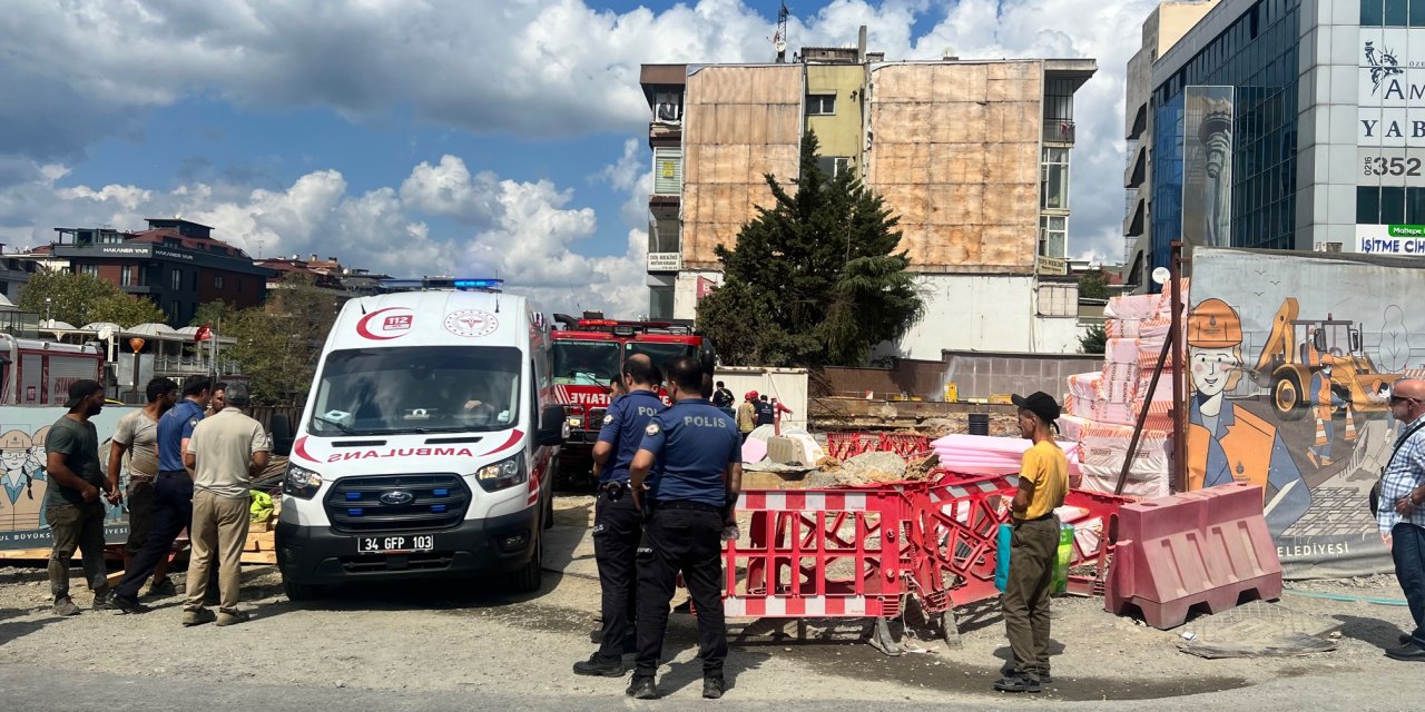 Maltepe'de Üzerine İnşaat Demiri Düşen İşçi Yaralandı