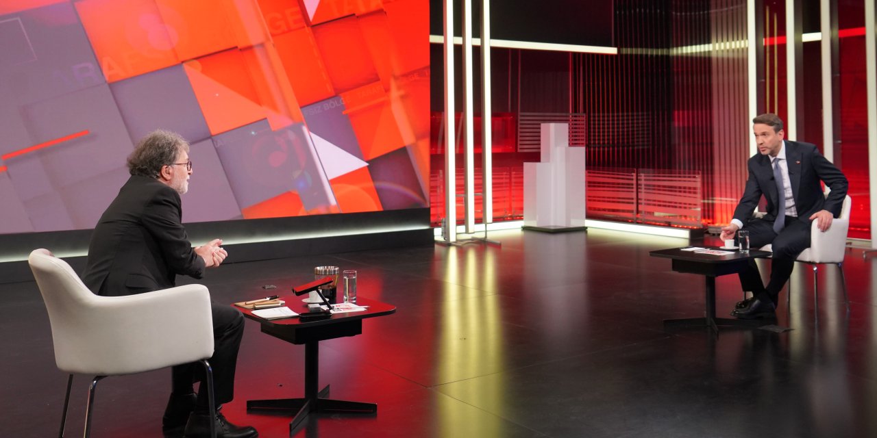 İstanbul - Enerji ve Tabii Kaynaklar Bakanı Bayraktar, CNN Türk'te canlı yayın konuğu oldu