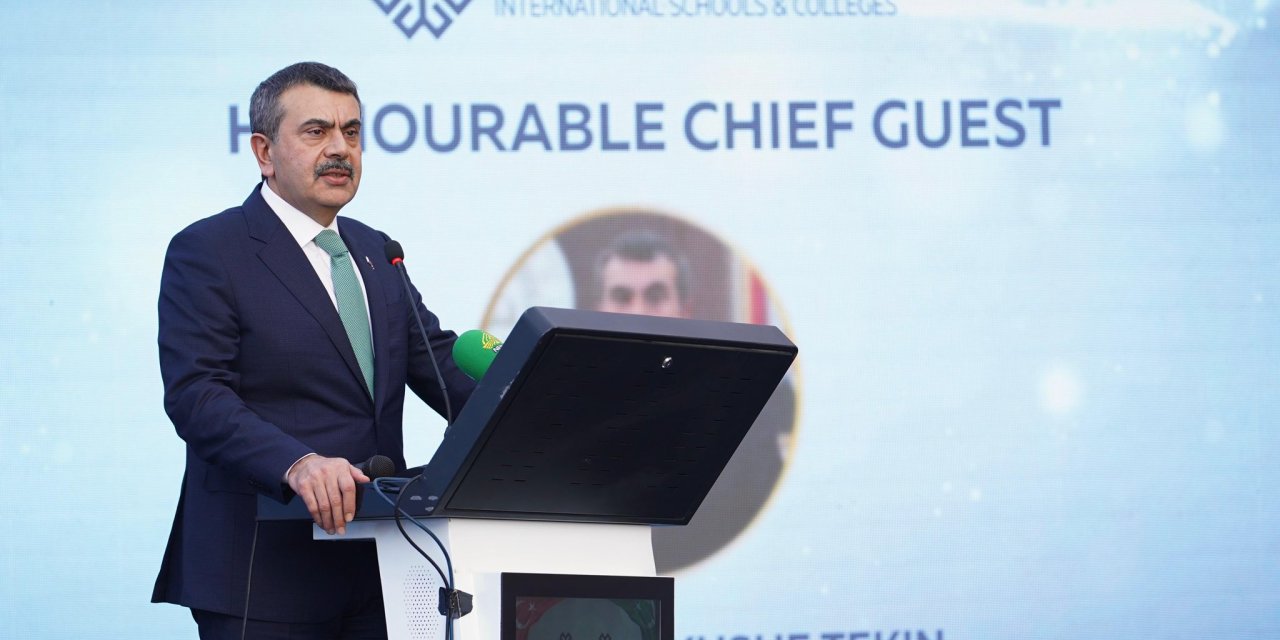 Bakan Tekin, Türkiye Maarif Vakfı'nın Pakistan Multan'daki okulunun açılışını yaptı