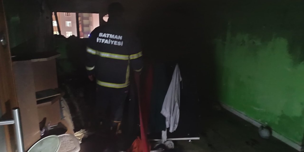 Kiraladığı evi ateşe veren kadın, kaçtı