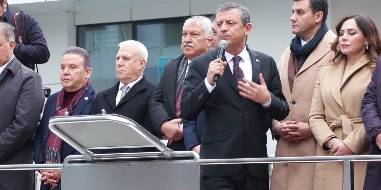 İstanbul- Özgür Özel: Beşiktaş'ın iradesine sahip çıkmaya geldik