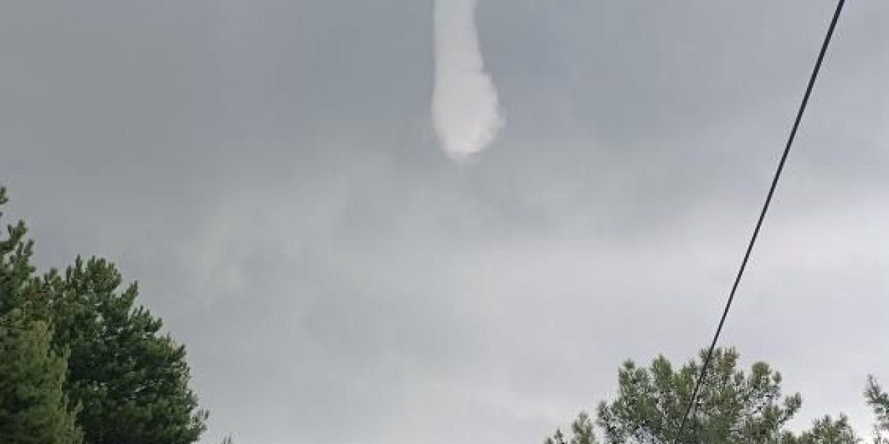 Bartın'da Denizde, Karaya 100 Metre Mesafede Hortum Çıktı