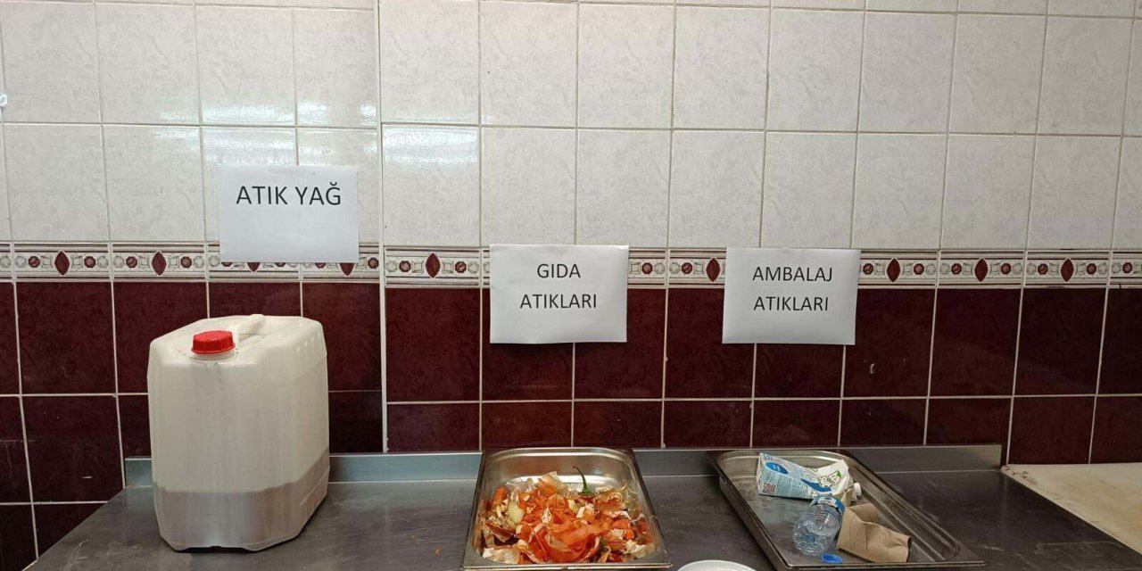 İzmir'de Geri Dönüşüm Mutfaktan Başladı