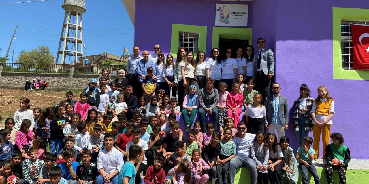 İzmir'de 'İyilik' Gecesinin Geliri Öğrencilere Burs Olacak