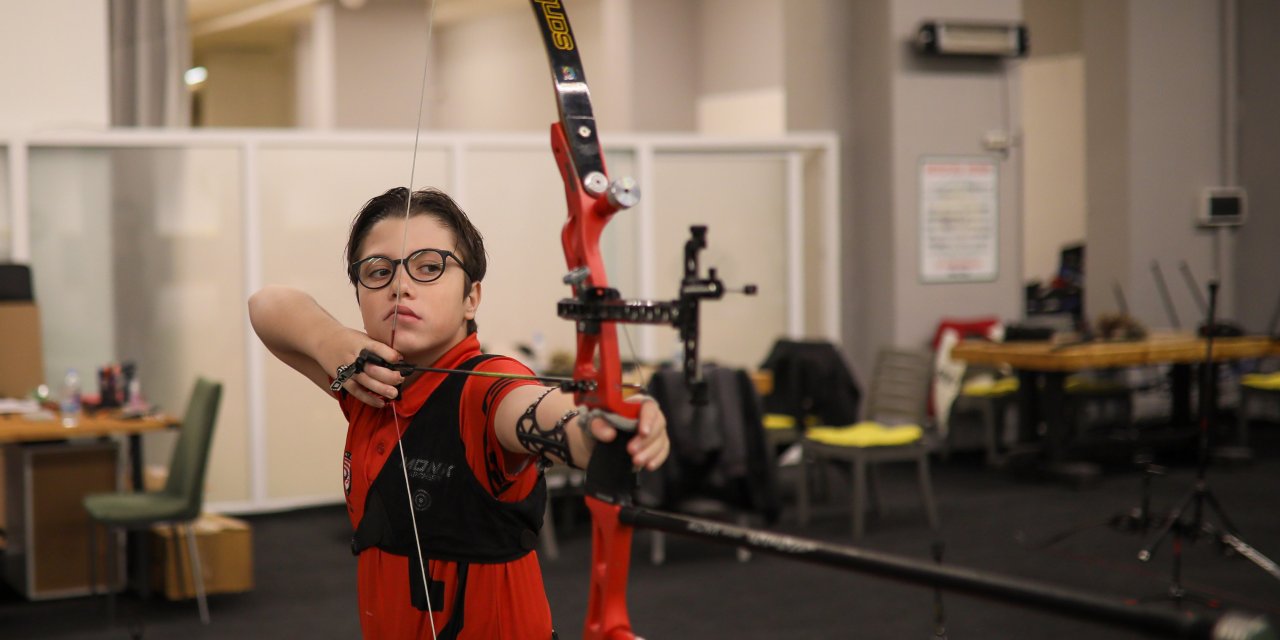 Televizyon Dizisinde Görüp Başladığı Okçulukta Dünya 2'ncisi Oldu