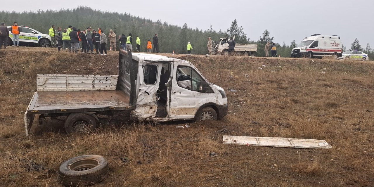 Gaziantep’te iki kamyonet çarpıştı: 1 ölü, 1 yaralı