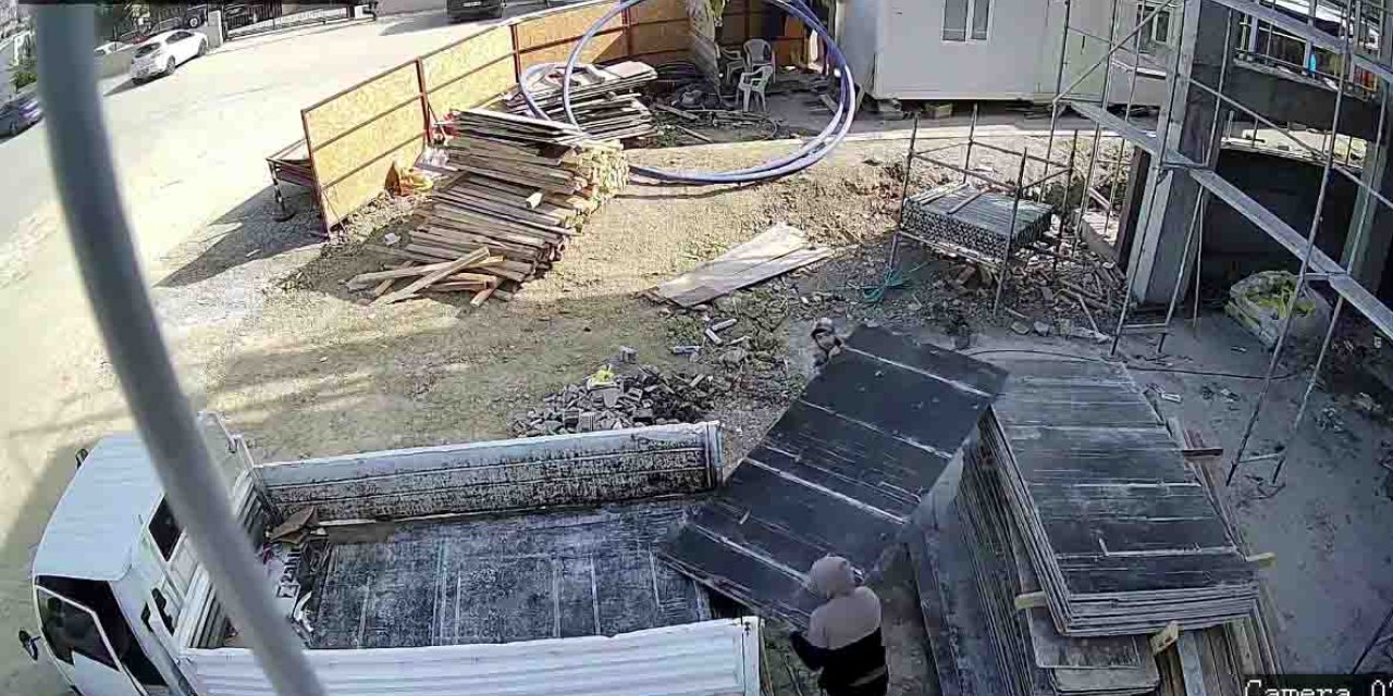 Şantiye çalışanı gibi girdikleri inşaat alanlarından hırsızlık yapan 12 şüpheli yakalandı