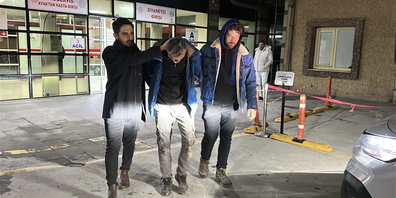 Şizofreni hastası koca, ayrı yaşadığı eşini tornavidayla 18 yerinden yaraladı