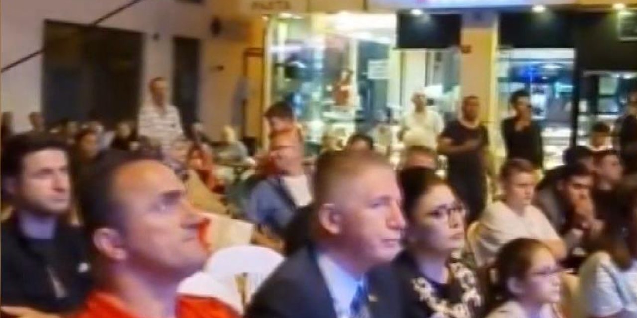 İstanbul'da Türk Bayrakları İle Şampiyonluk Coşkusu; Vali Gül O Heyecana Ortak Oldu