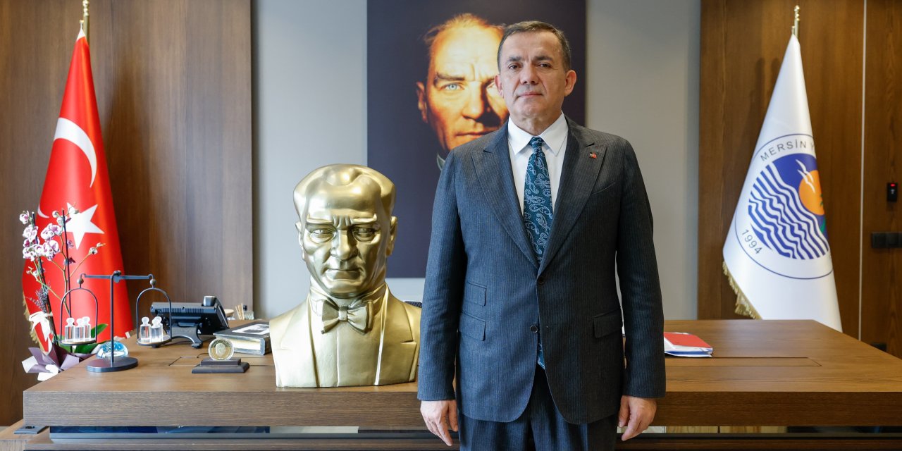 Yenişehir Belediyesi, Paris'te Çalınan Atatürk Büstünün Yerine Yenisini Gönderdi