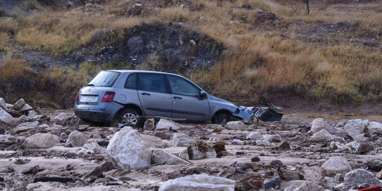 1 Kişinin Öldüğü, 14 Kişinin Kurtulduğu Selde Kaybolan Asel Bebek, Aranıyor