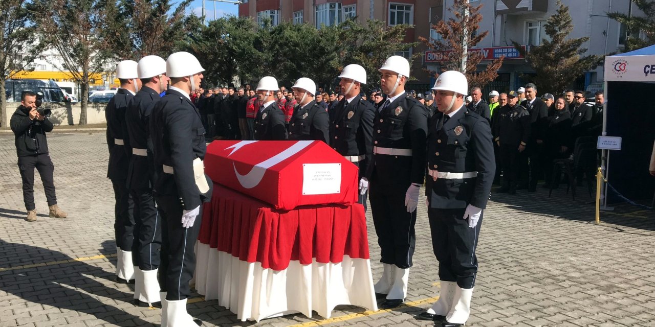 Tekirdağ'da Tedavi Gören Polis Memuru, Hayatını Kaybetti