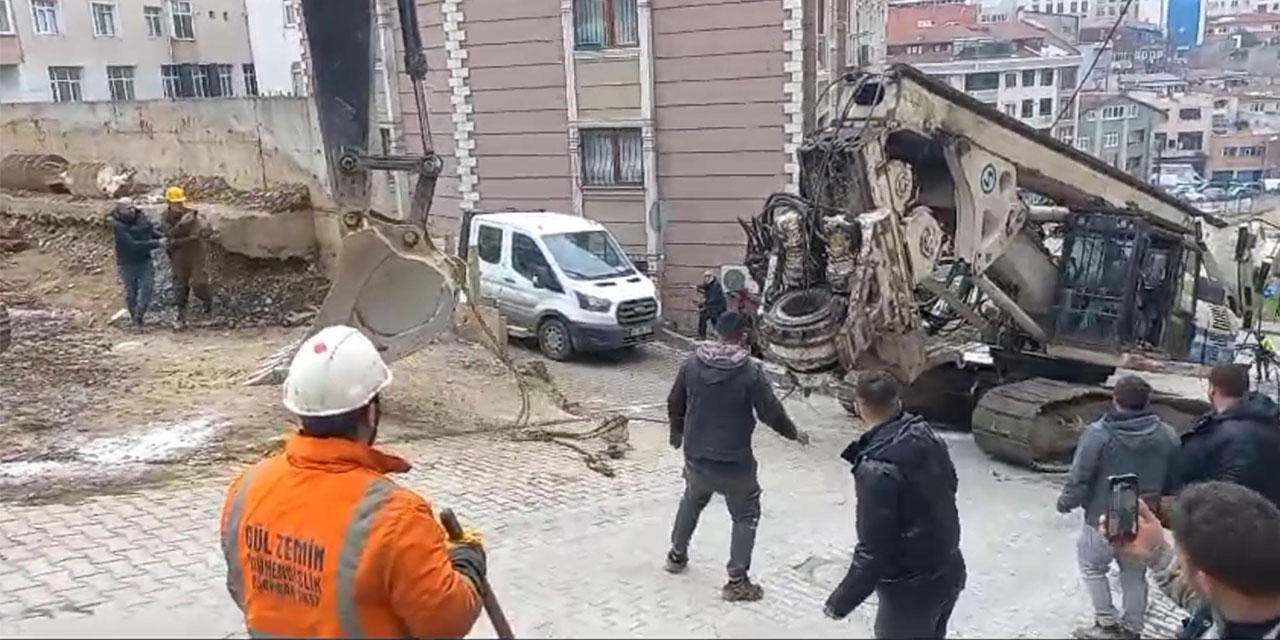 Kağıthane’de fore kazık makinesini çeken halat koptu: 1'i öğrenci 2 kişi yaralandığı kaza kamerada