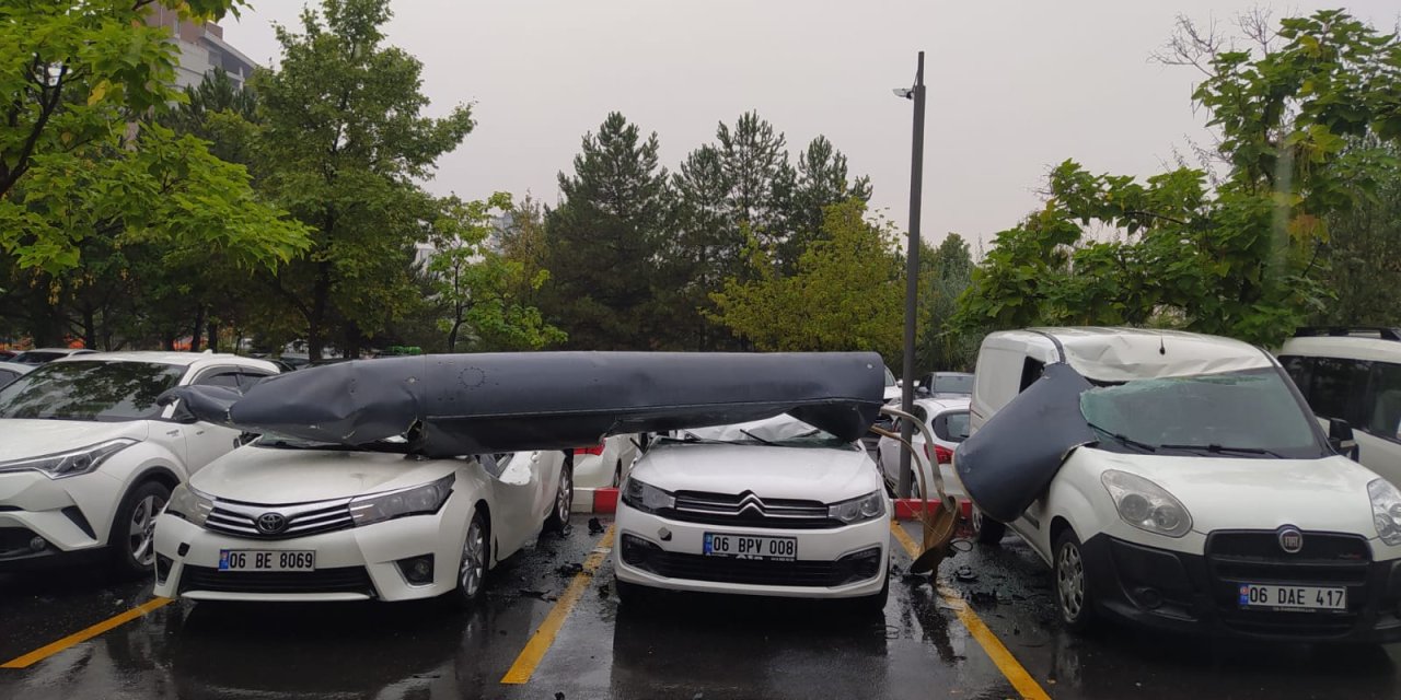 Ankara'da Savaş Uçağından Parça Düştü; 3 Araç Hasar Gördü