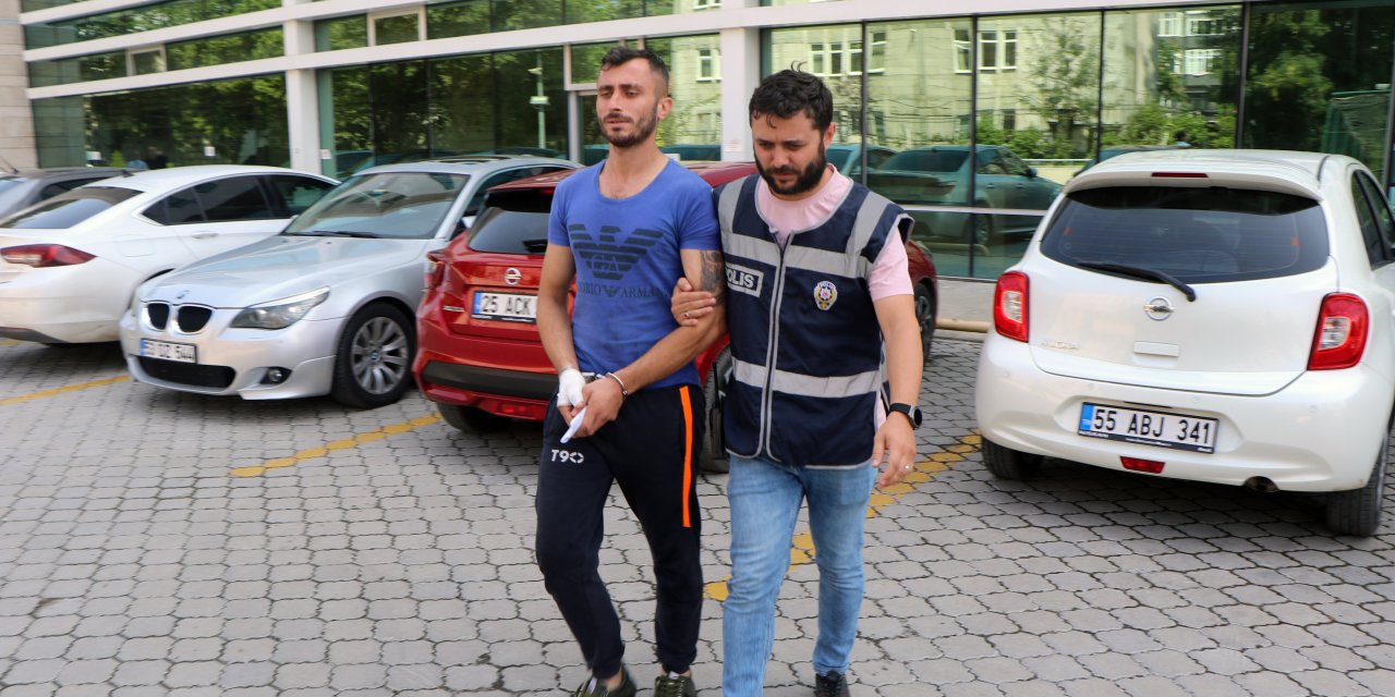 Samsun'da Eğlence Merkezinde Bıçaklı Kavga: 1 Ölü, 1 Yaralı (2)