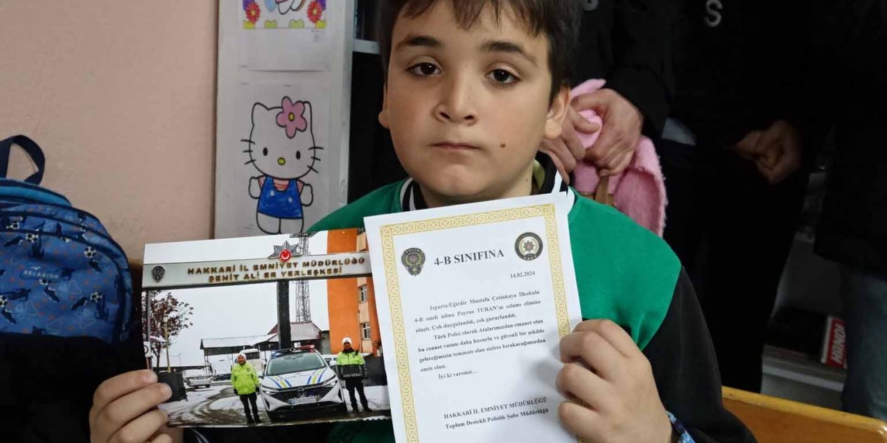 Poyraz'ın Tebrik Kartına Hakkari'den Yanıt Geldi