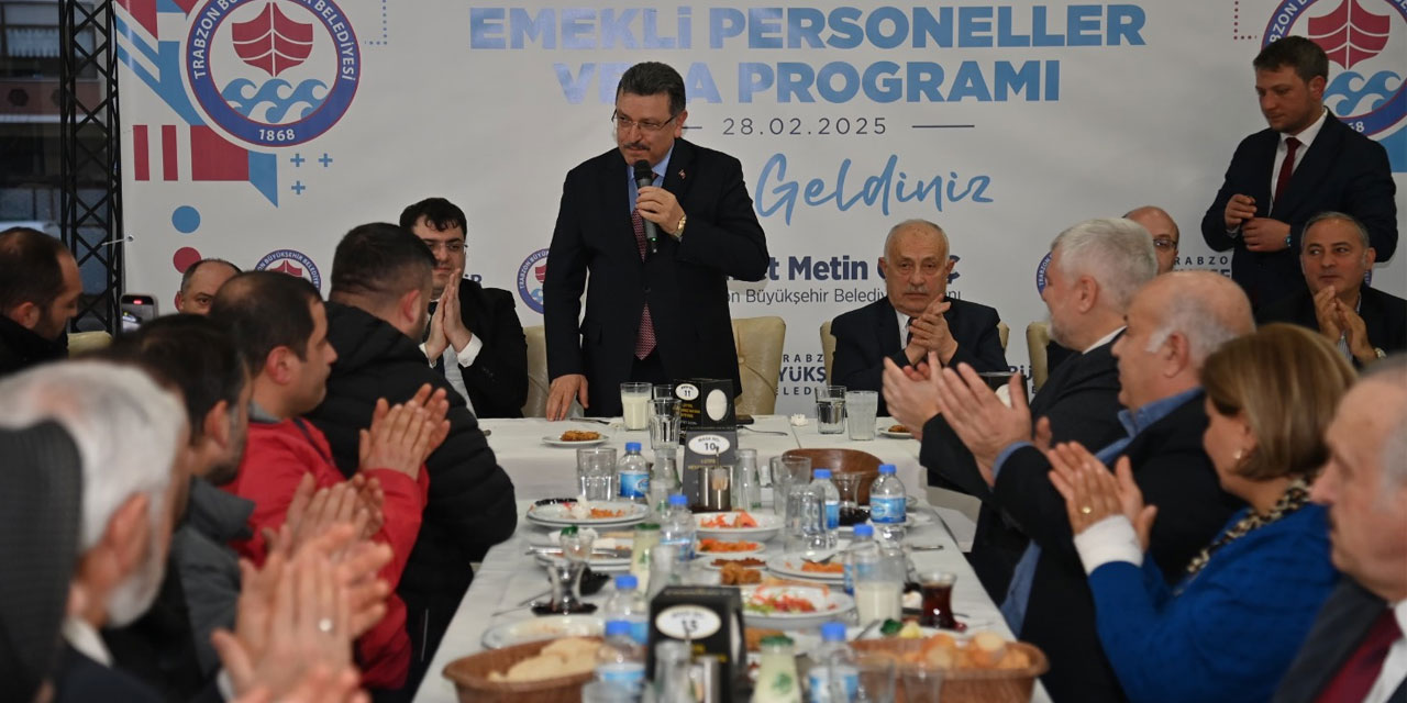 Başkan Genç: Emekli personele veda yemeğinde konuştu: "Bu bir veda değil, vefa buluşmasıdır"