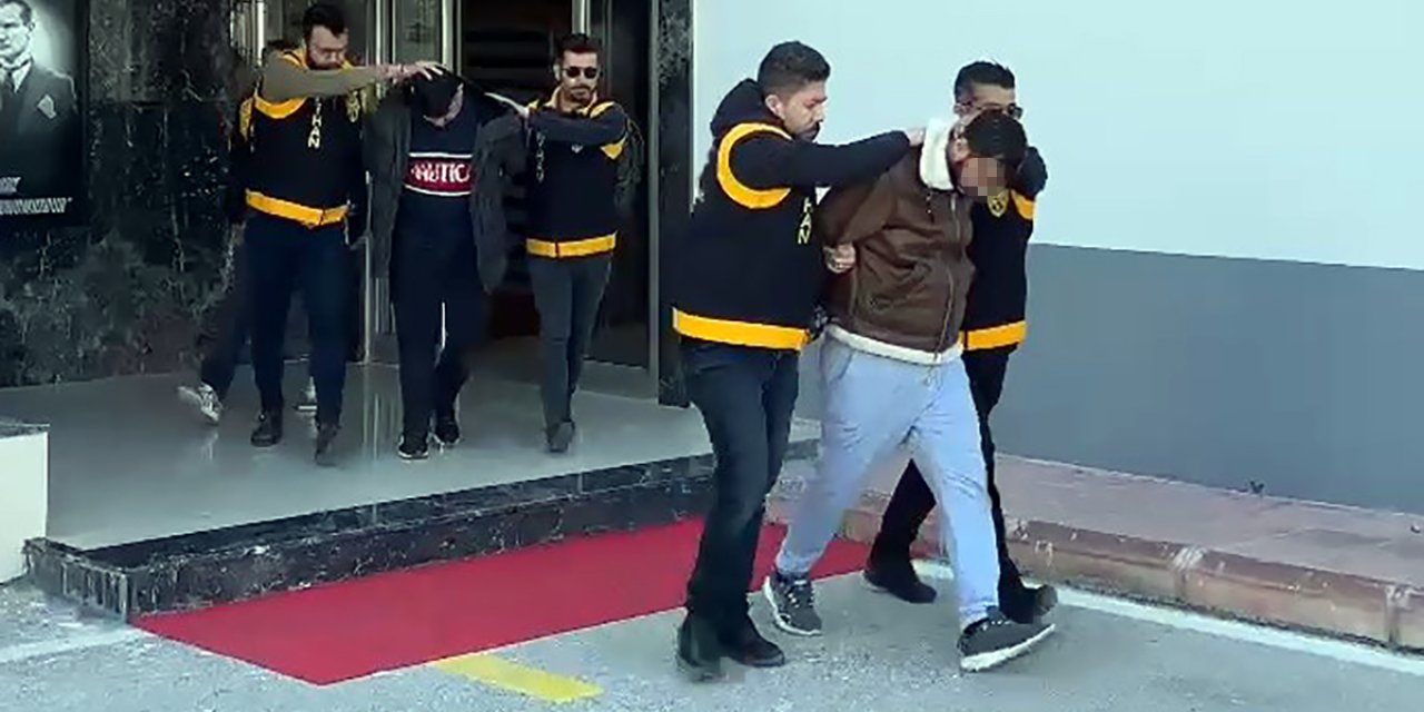 İş insanını silahla tehdit edip, 2 milyon lira haraç istediler