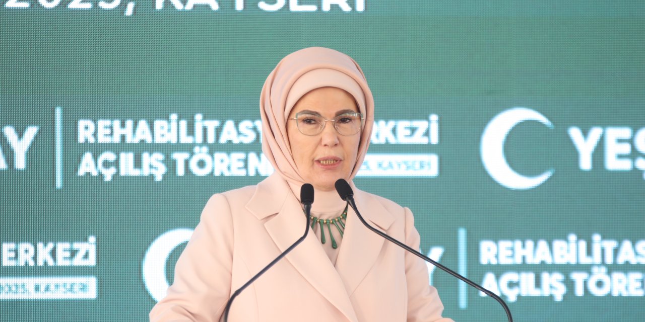 Emine Erdoğan: Çocuklarımızı Bu 'dijital Dadılar'ın Elinden Kurtaralım